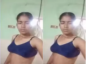 Today Exclusive- Desi Bhabhi Showing her Boobs and Pussy part 3
