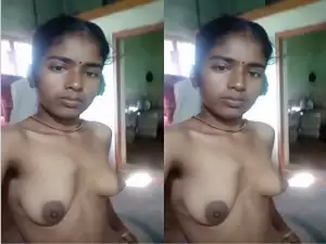 Today Exclusive- Desi Bhabhi Showing her Boobs and Pussy part 4