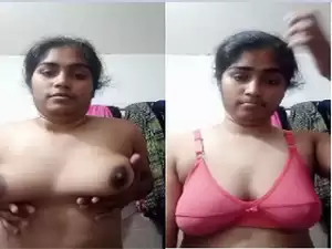 Today Exclusive- Desi Girl Strip her Cloths and Shows Boobs