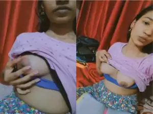 Today Exclusive-Desi Girl Shows her Boobs Part 2