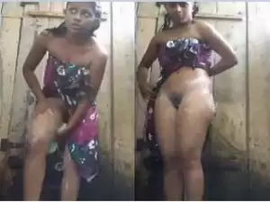 Exclusive- Cute Look Sri Lankan Girl Outdoor Bathing  Capture for Lover