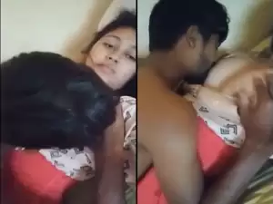 Today Exclusive- Hot Desi Girl Kissing and Fucking part 2