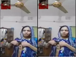 Today Exclusive- Cute Desi Girl Shows Her Boobs on VC