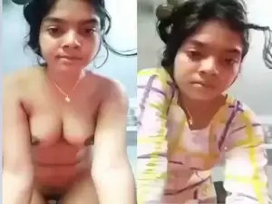 Sexy Bangla Girl Shows Her Boobs