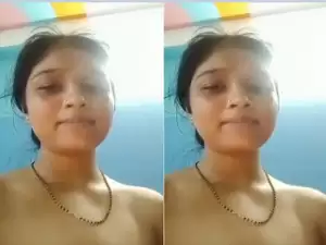 Sexy Desi Girl Shows her Boobs and Pussy part 2