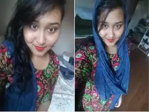 Exclusive- Sexy Desi Girl Bathing On video Cal