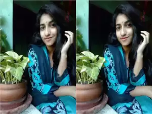 Cute Desi Girl Shows her Boobs Part 2