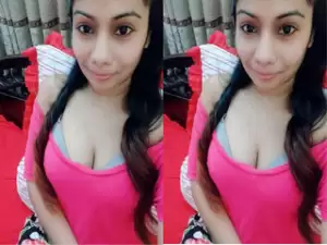 Sexy Desi Mall Shows Her Boobs and Pussy Part 2