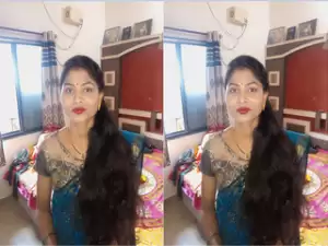 Desi Bhabhi Shows Her Boobs and Pussy