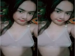 Sexy Desi girl Shows Her Boobs and Pussy part 1