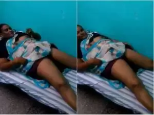 Exclusive- Desi Tamil Bhabhi Showing Her Boobs and Pussy
