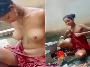 Desi Girl OutDoor bathing