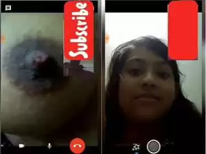 Exclusive-  Cute look Desi Girl Showing Her Boobs on Video Call
