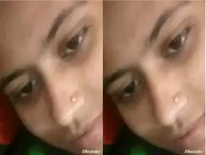 Desi Girl Shows her Boobs and Pussy part 1