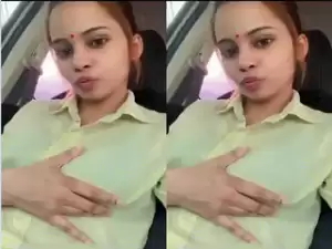 Horny Desi Bhabhi Shows her Boobs Part 3