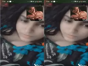 Hot Paki Girl Shows Boobs Part 3