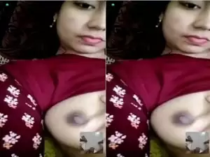 Desi Girl Shows her Nude Body part 3