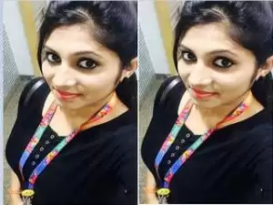 Exclusive- Super Cute look Desi Girl Strip her Cloths and Showing Her Boobs and Pussy