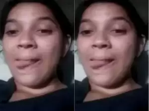 Desi Girl Shows Boobs On VC