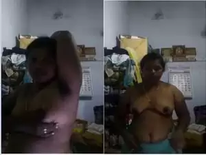 Exclusive- Desi Tamil Bhabhi Strip Her Cloths and Showing Her Boobs and Pussy