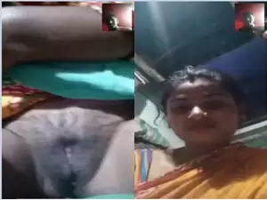 Desi Bhabhi Shows Boobs adn Pussy ON VC