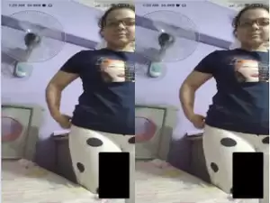 Desi Girl SHows Her Ass and Pussy Part 2