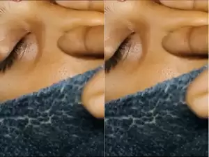 Desi Bhabhi Shows boobs