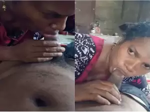 Desi Mallu Aunty Sucking Dick