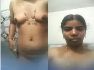 Telugu Bhabhi Shows Nude Body