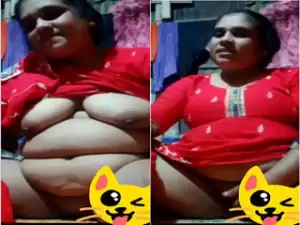 Desi Bhabhi Shows Her Boobs and Pussy