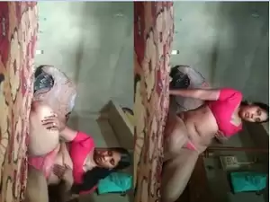 Desi Vlg Bhabhi Shows Boobs and Pussy Part 2