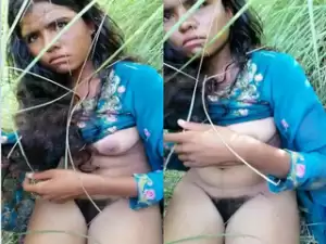 Exclusive- Desi Randi Out Door Fucked By Customer