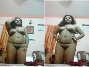 Exclusive- Sexy Look Desi Girl Showing Her Boobs and Pussy