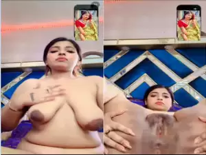 Hot Desi girl Shows her Boobs and Pussy Part 2