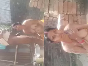 Desi Wife Blowjob and Bathing