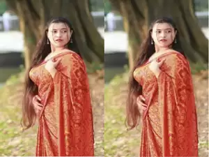 Desi Bhabhi Shows Pussy