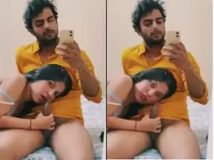 Desi Girl Blowjob and Fucking part 1