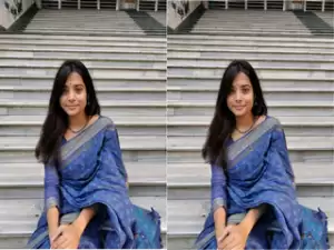 Desi Girl Shows her Boobs part 1