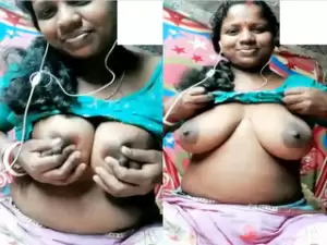Desi Bhabhi Shows Nude Body on VC Part 2