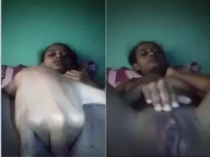 Horny Lankan Girl Fingering
