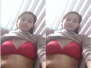 Horny Desi girl Shows Nude body Part 3
