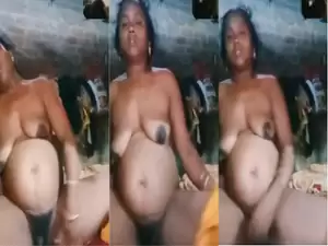 Desi Bihari Bhabhi Shows Nude Body