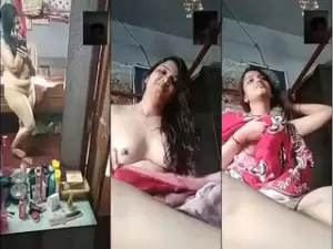 Desi Wife Shows Her Boobs and Pussy On VC