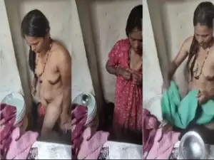 Desi Wife Bathing