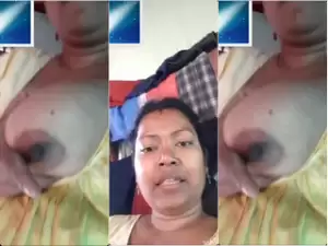 Desi Wife Shows Her Boobs and Pussy