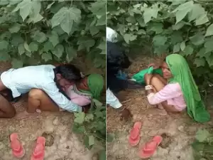 Exclusive- Desi Randi Caught By village people while sex With customer