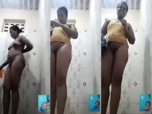 Desi Girl Shows Her Nude Body On VC