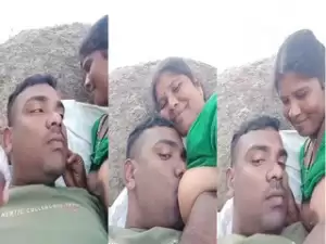 Sexy Desi Wife Boobs Sucking