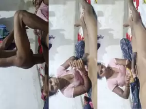 Desi Bhabhi Handjob and Fucking