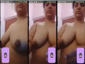 Desi Bhabhi Shows Her Big Boobs
